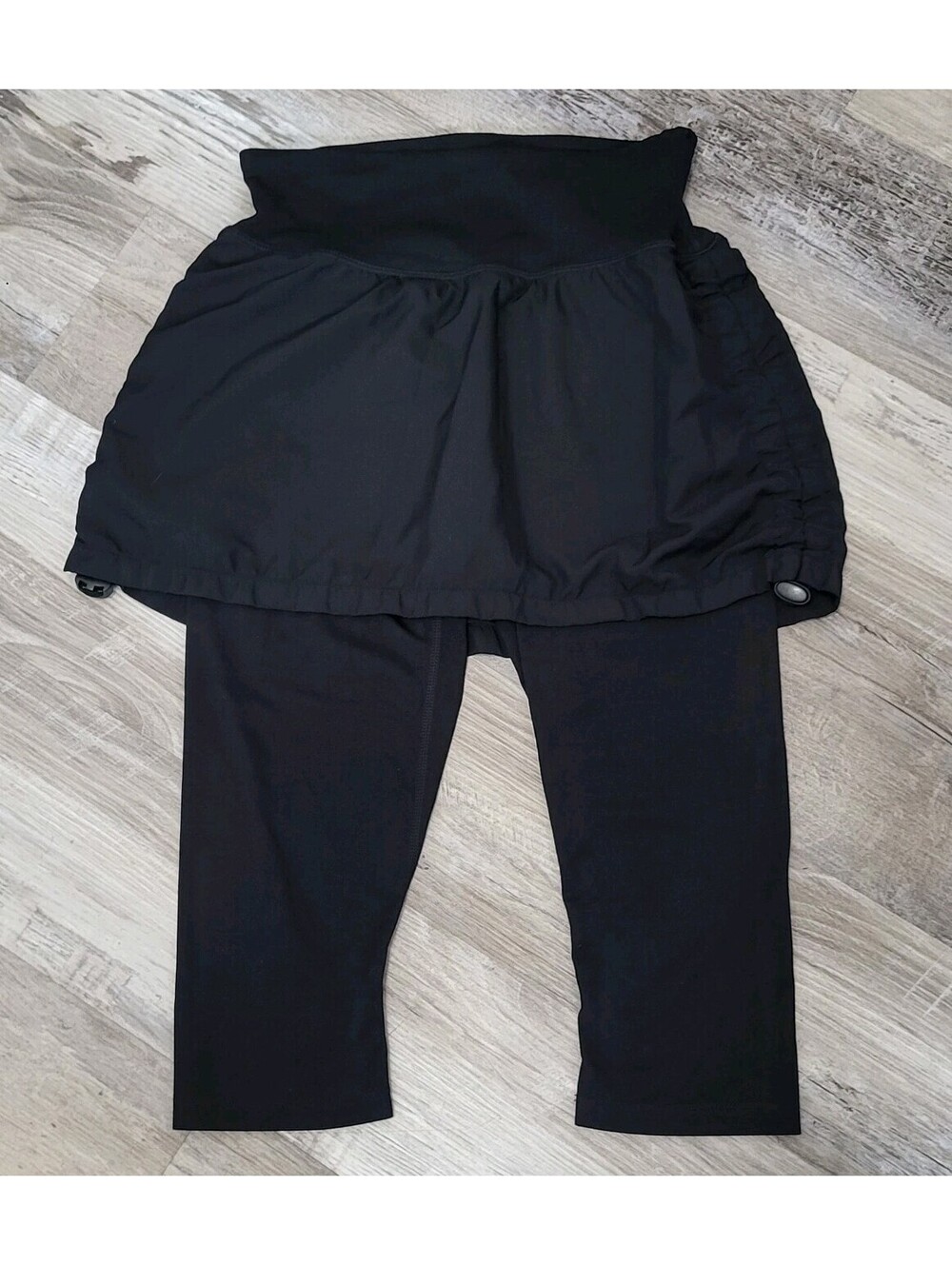 Spanx Booty Boost Active Skirt - Leggings Black Small Tummy Control Capri